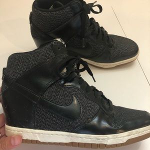 Nike Wedge Sneaker